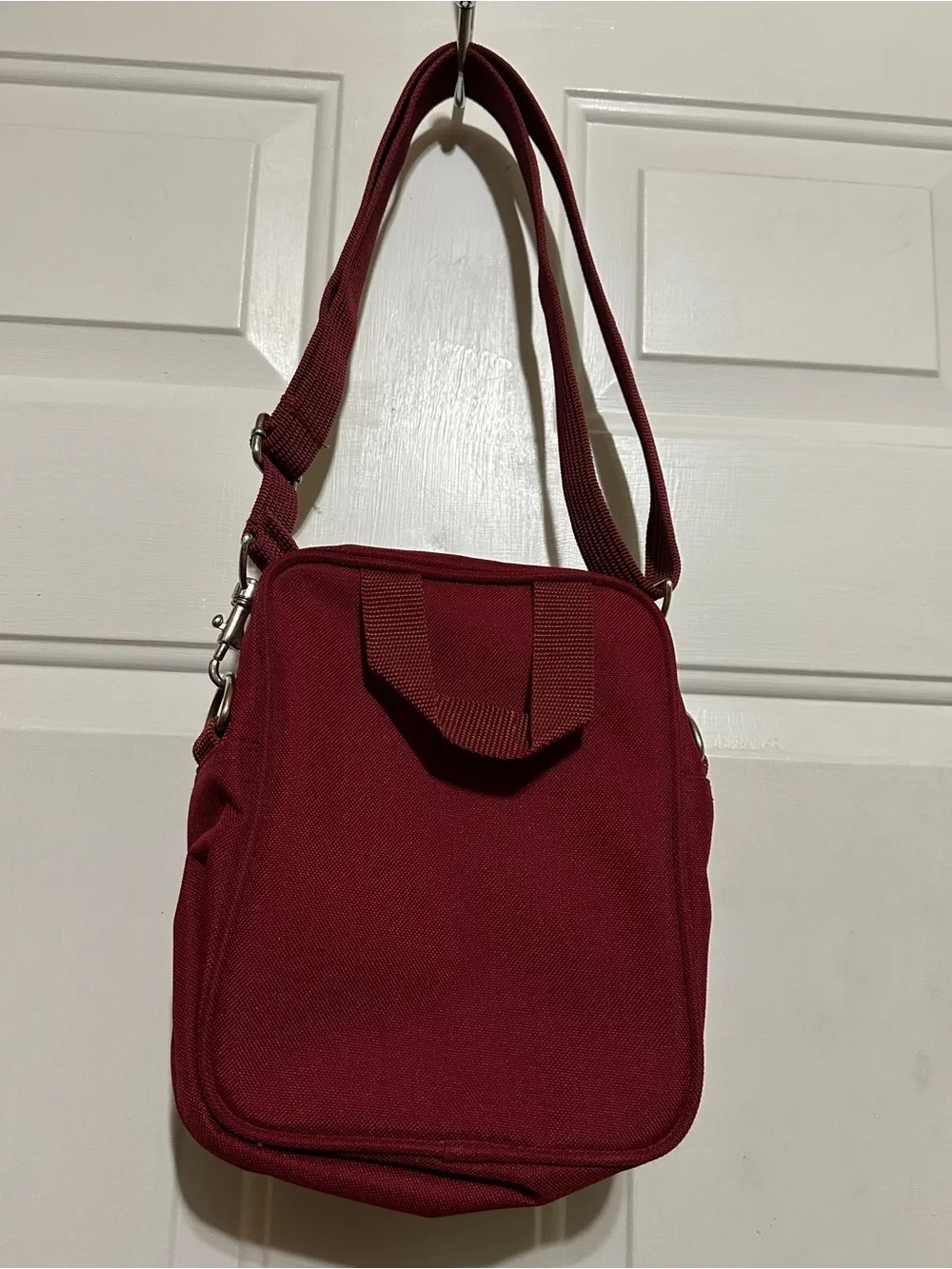 Carryon RICARDO BEVERLY HILLS Companion Pack Canvas Cross body Strap Red NWOT